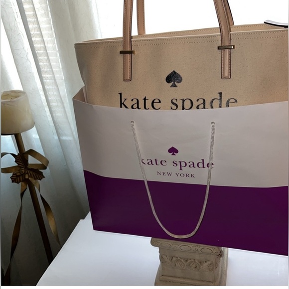 ♠️ Kate Spade Canvas Tote ♠️ - Picture 3 of 15
